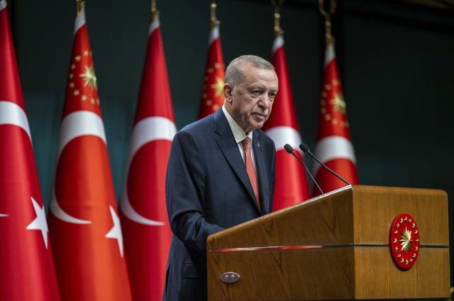 Cumhurbaşkanı Erdoğan Başkanlığındaki Kabine, Ekonomi Odaklı Toplantıda Önemli Konuları Ele Aldı